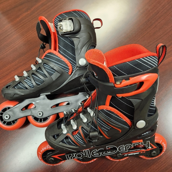 Kids Inline Skates - Black and Red - Picture 9 of 12